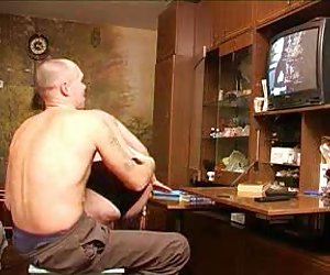 Мама узнает смотреть порно русских БФ ловит смотреть