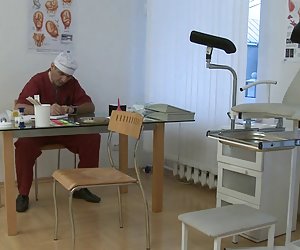 порно подросток и врач извращенец 5 грязные гинеколог